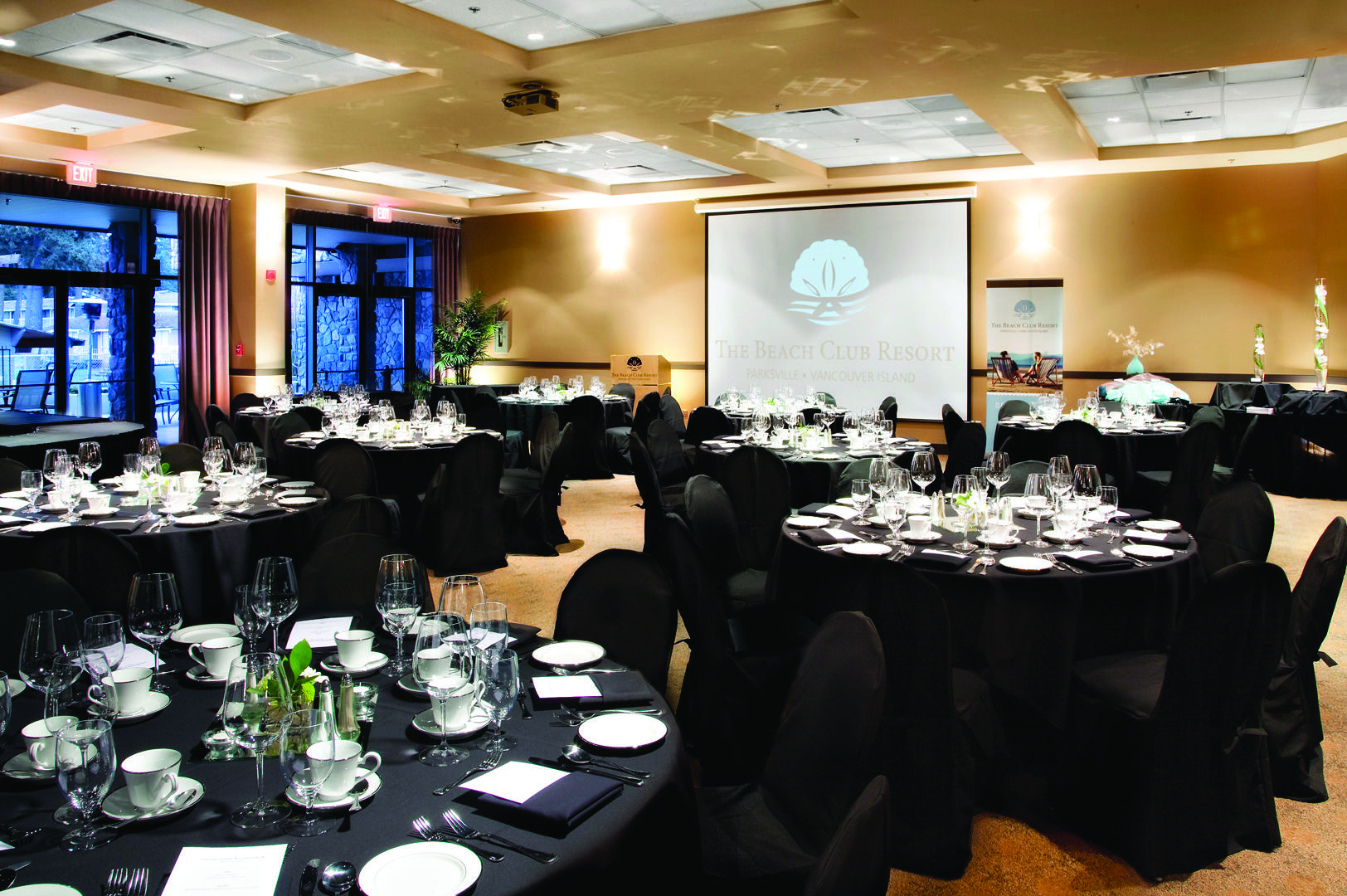 The Beach Club Resort — Bellstar Hotels & Resorts Parksville Restaurant billede